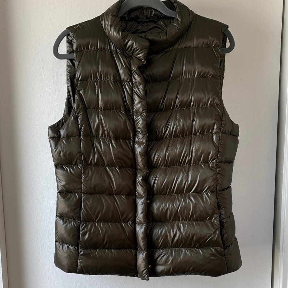 Herno Iconico Olive Green Down Puffer Vest 12